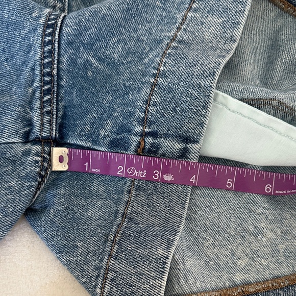 American Eagle Blue Mom Shorts - Picture 8 of 8